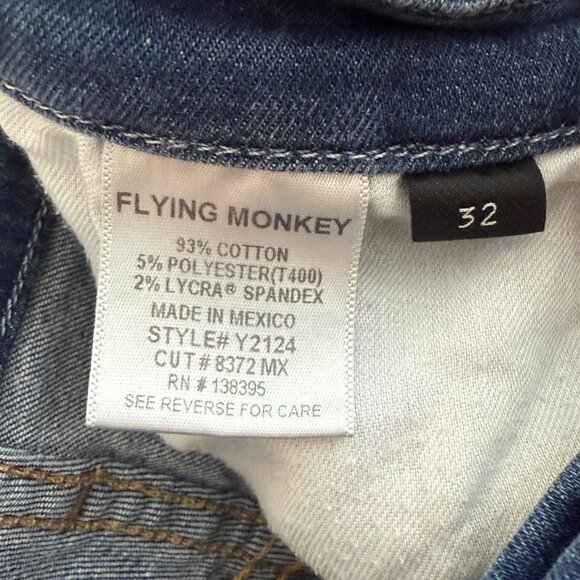 FLYING MONKEY PLATINUM Mid Rise Frayed Hem Ankle Jeans Size 32 - Picture 4 of 4